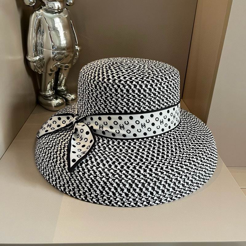 Chanel top hat dx152